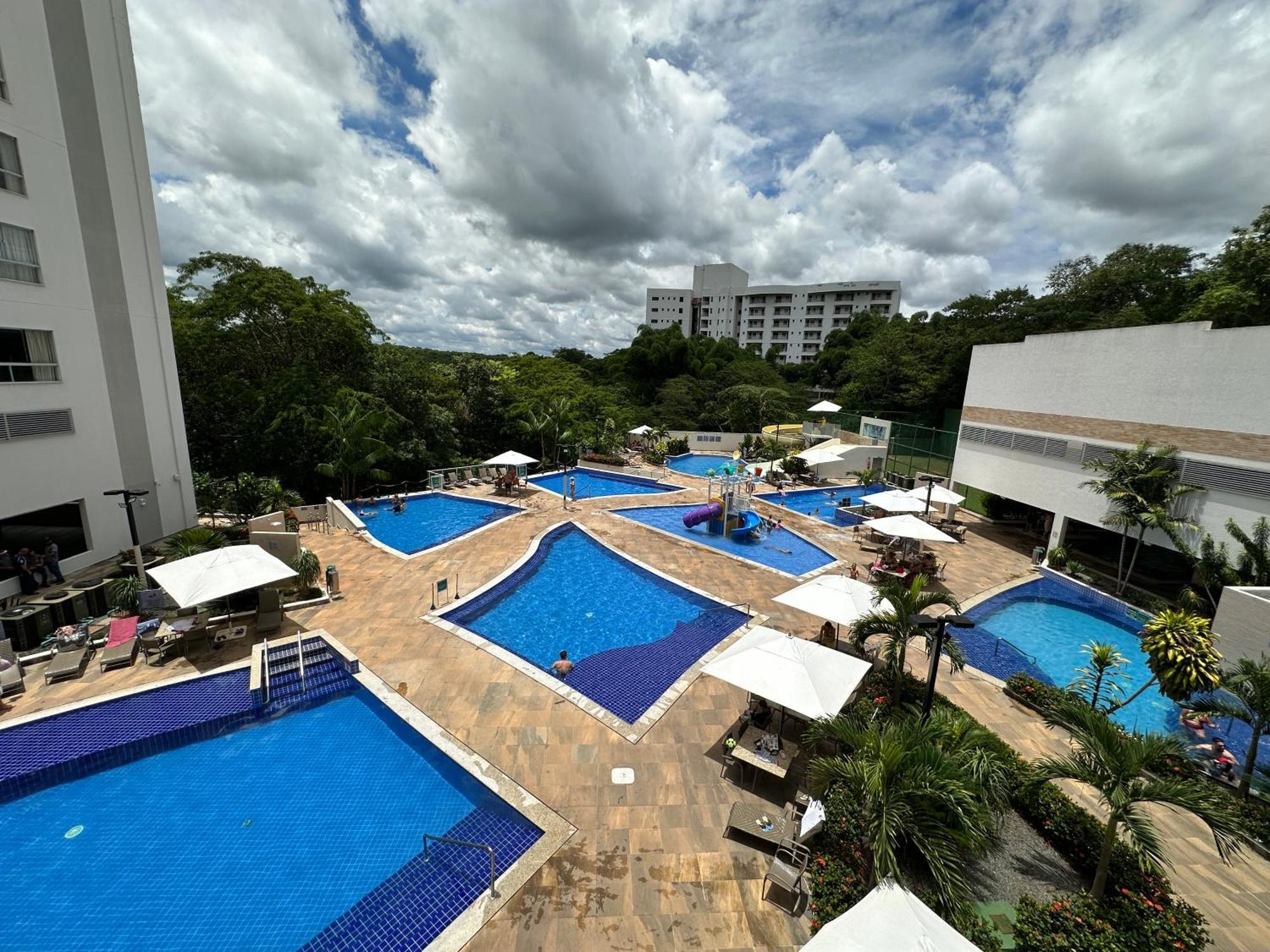 Park Veredas Vista Paras Piscinas No Fundo Esta Liberado