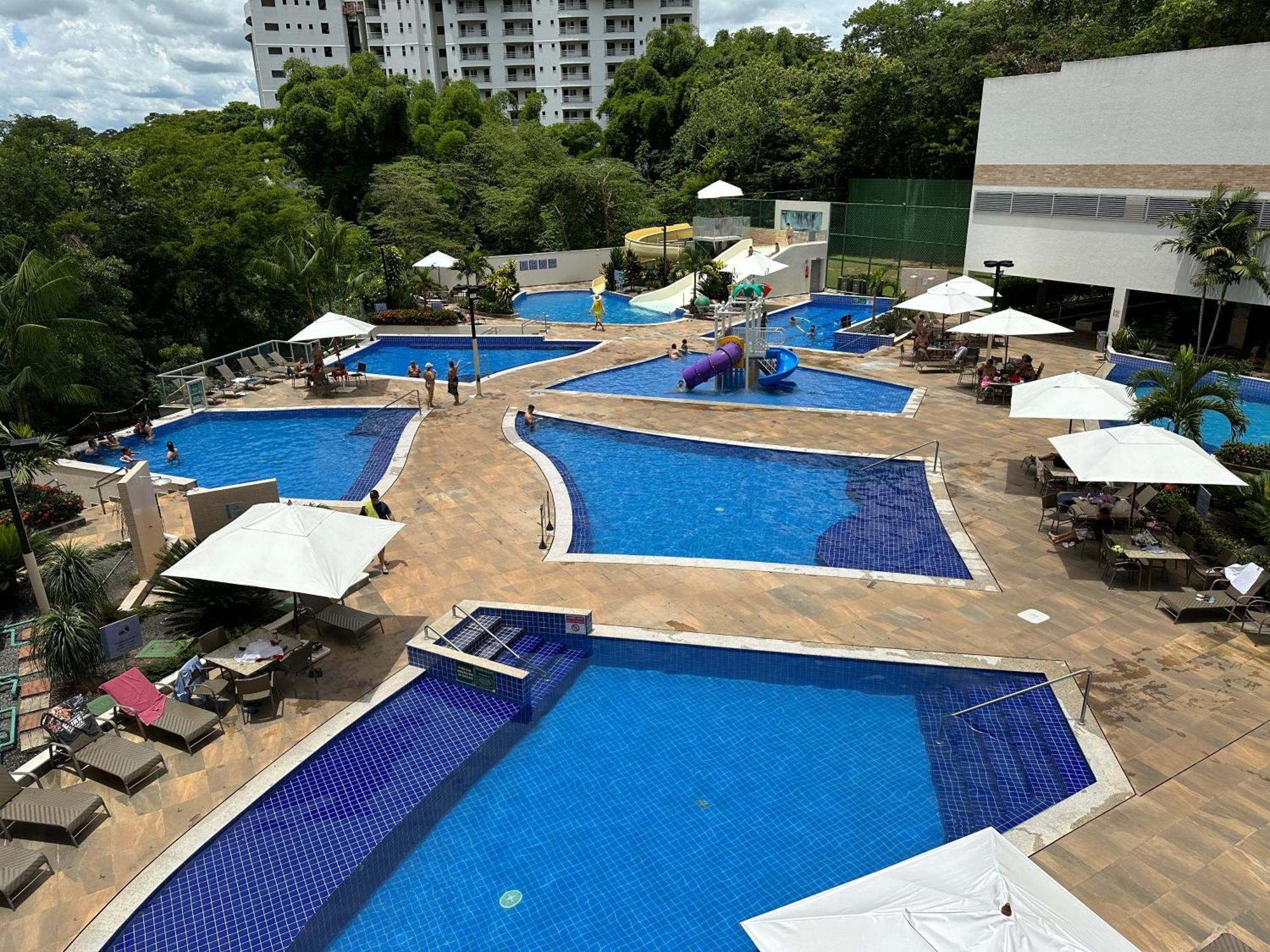 Apartment Park Veredas Vista Paras Piscinas No Fundo Esta Liberado