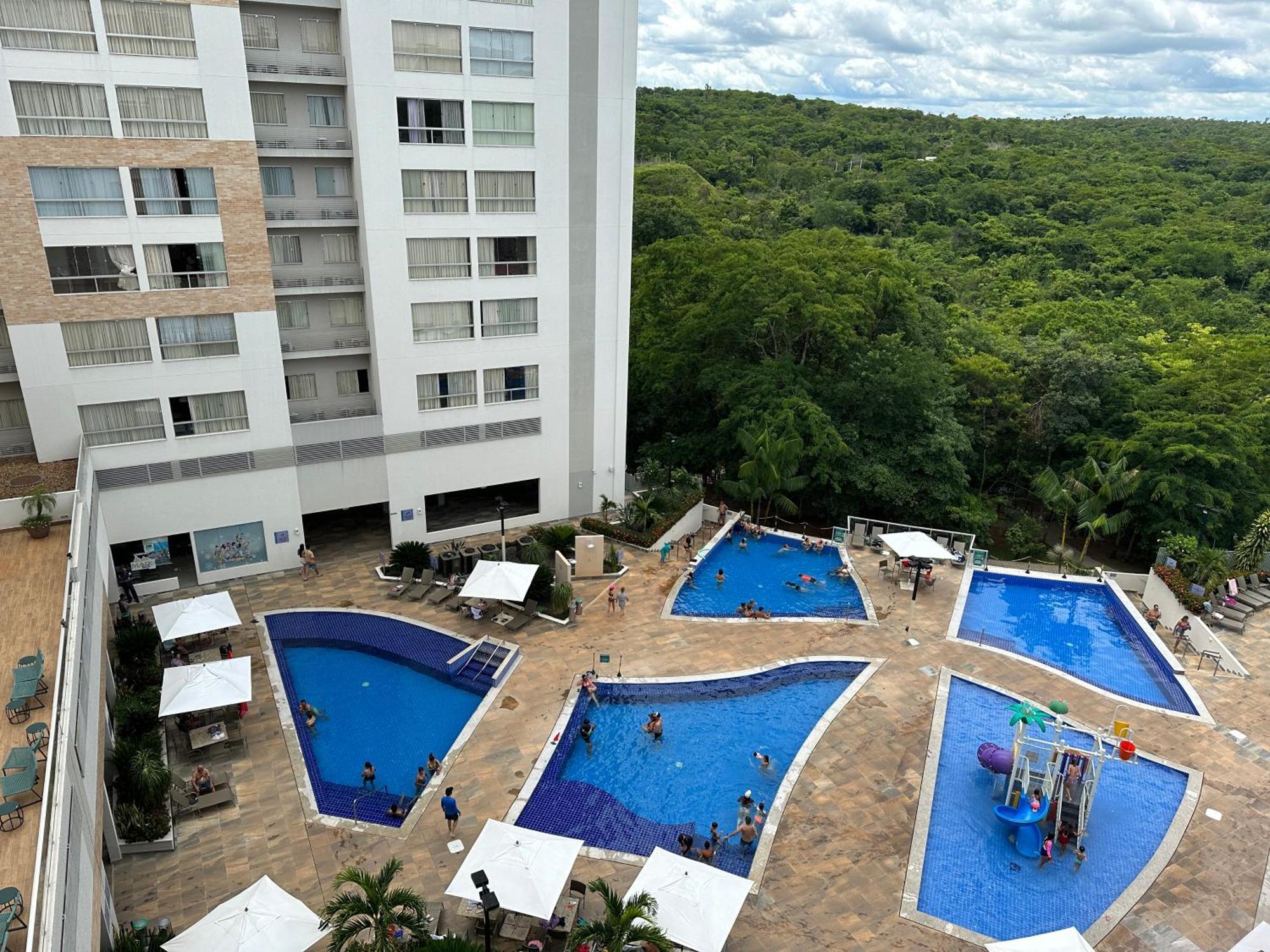 Park Veredas Vista Paras Piscinas No Fundo Esta Liberado Apartment Rio Quente