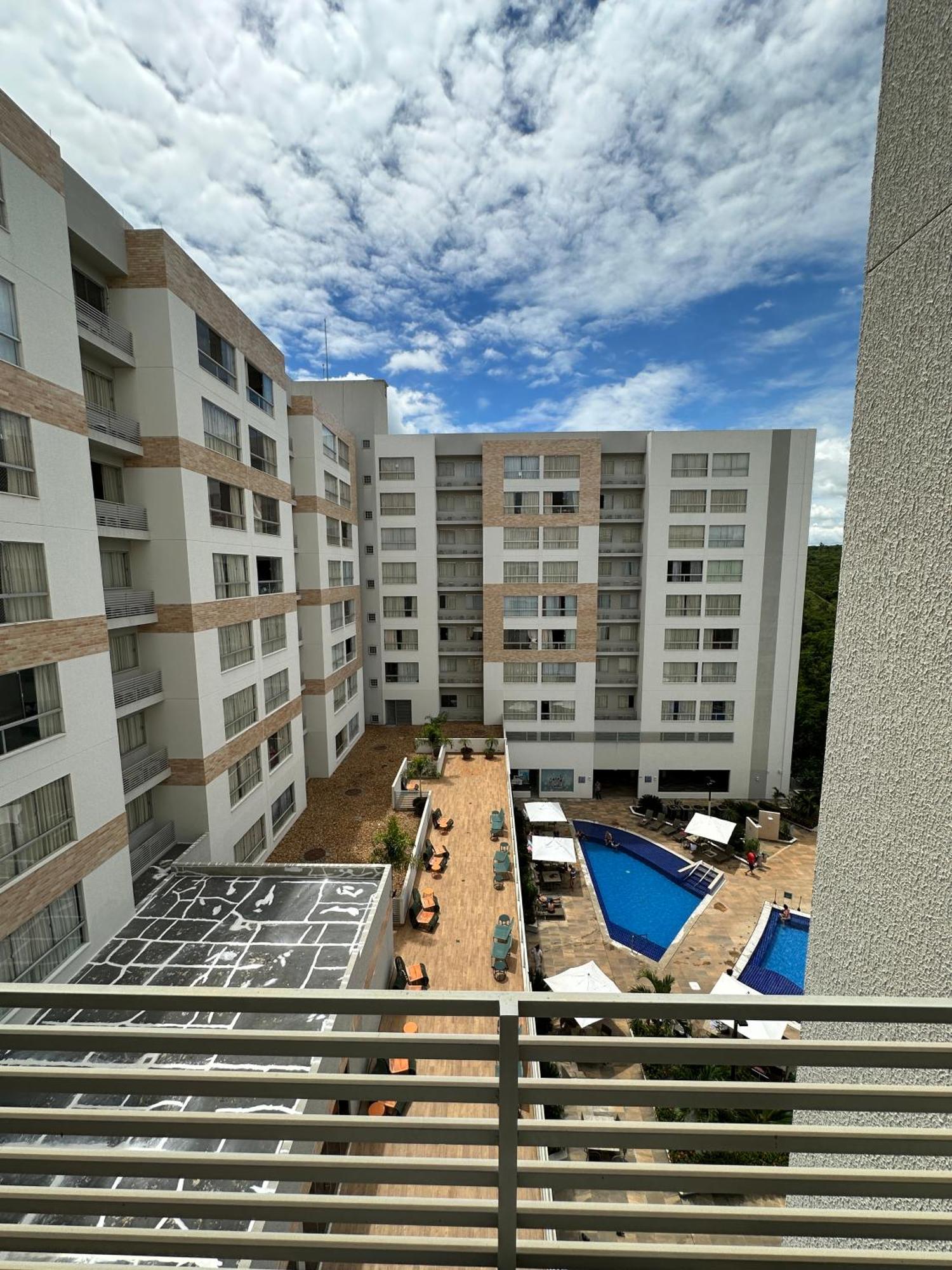 Apartment Park Veredas Vista Paras Piscinas No Fundo Esta Liberado Rio Quente
